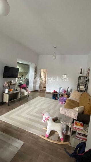 Apartament 3 Camere De Inchiriat cu parcare, Zona 7 Noiembrie - 3