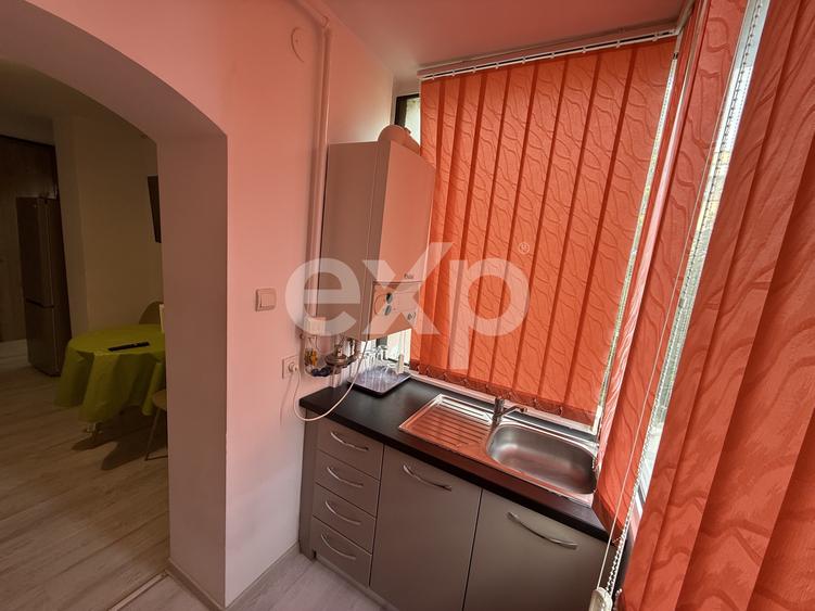 Apartament 2 camere transformat în 3 camere | Central | Etaj 1