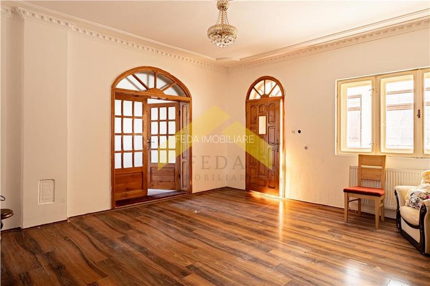 Casa in zona Parneava 5 camere de vanzare - 23