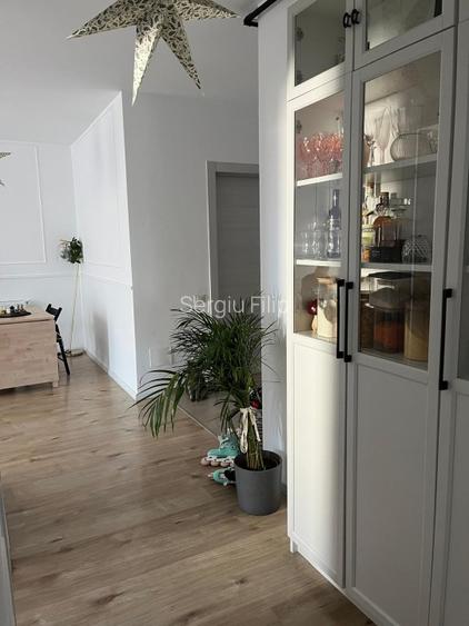 Apartament 3 Camere cu Piscina de vanzare - 9