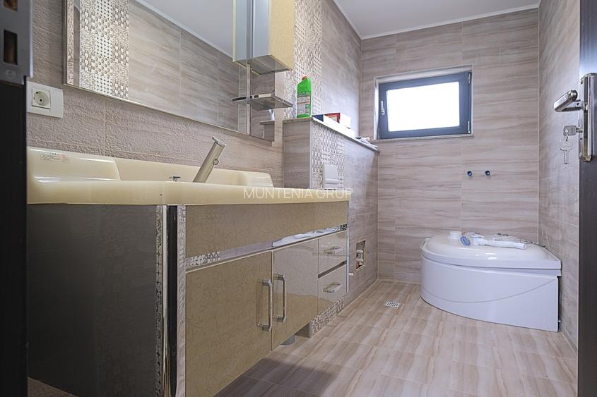 CORBEANCA, langa lac si padure, vila D+P+E exceptionala cu piscina - 16