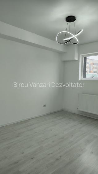 De vanzare 2 camere decomandat - 5