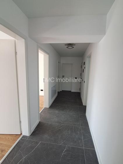 Prima inchiriere 3 camere+ parcare subterana , bloc nou S31 - 30