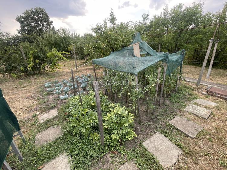 Casa | 9 camere | Garaj | Piscina | Teren 3.000 mp | Comision 0% - 46