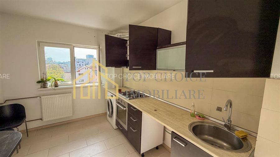 4 CAMERE DOROBANTI POLONA - BLOC 1981 - ETAJ 4 - VEDERE LINISTITA PE INTERIOR - 24