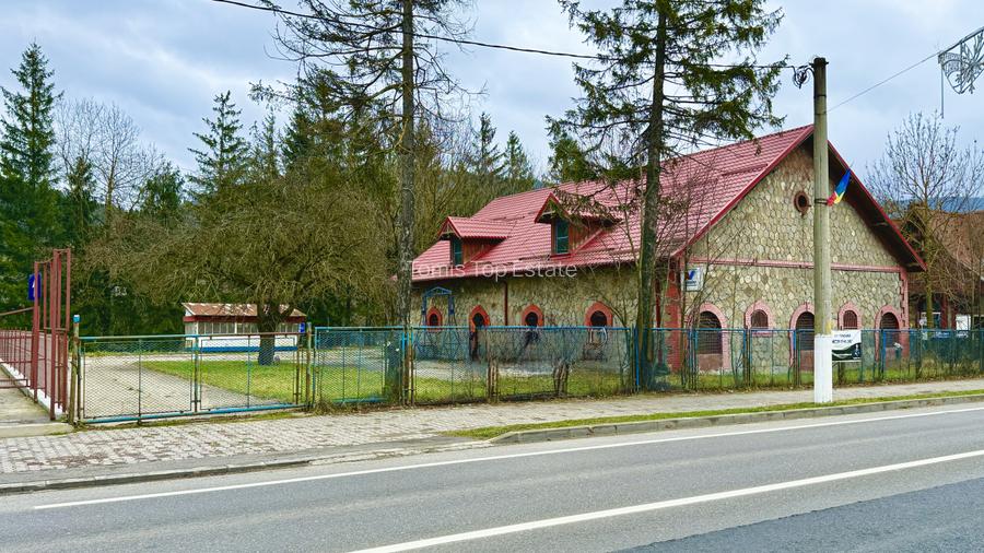 Imobil cu valoare istorică în Bușteni – Poiana Țapului | Teren 1.717 mp la DN1 - 15