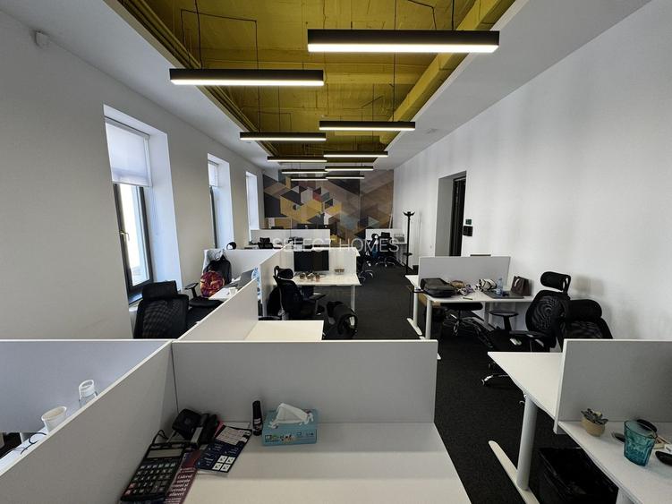 Cladire de birouri consolidata si renovata de inchiriat in *Centrul Vechi* - 13