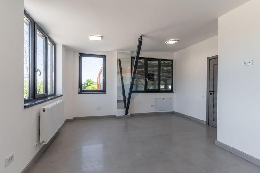 Spațiu Industrial - Hala Modernă de Închiriat, 600mp - Iași, 3 Fântâni