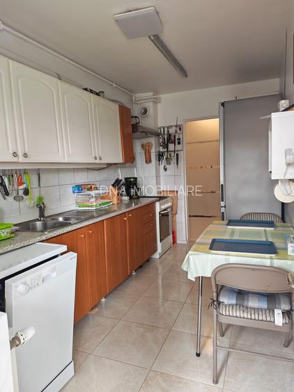 Piata Unirii 3 camere spatios cu centrala proprie - 3