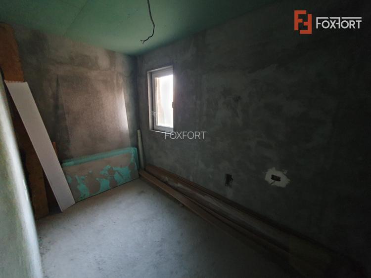 Casa individuala cu 5 camere si 2 bai, Central - Jebel - 12