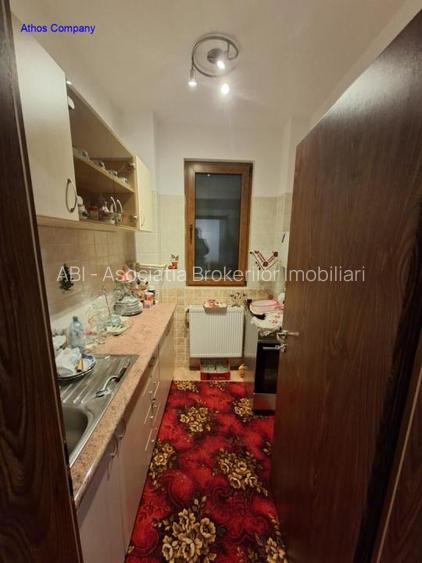 Vila P 2  MIihalache/Grivita ideala pt locuit sau birouri - 8