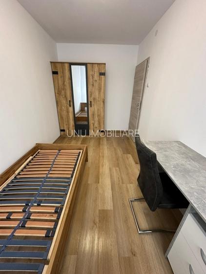Apartament cu 2 camere - zona  Podu de Piatra - 5