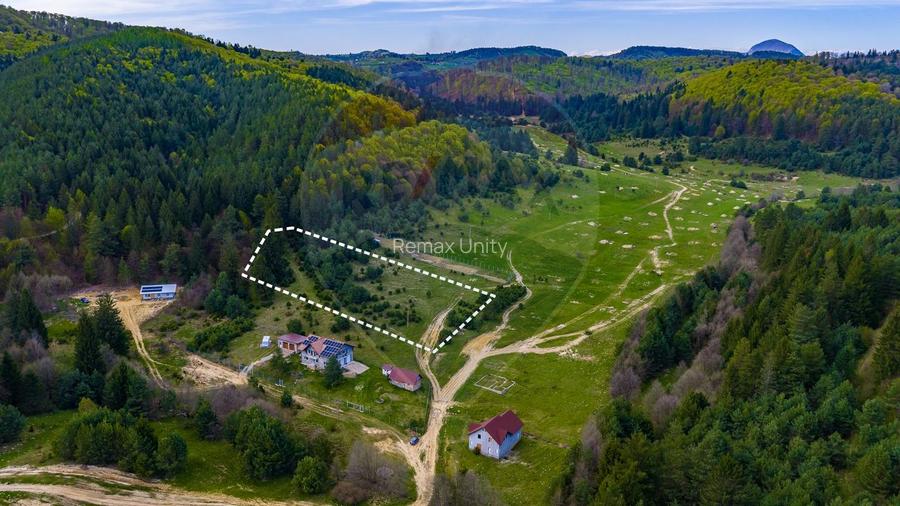 Teren intravilan de 1 ha cu vedere la munte – Zărnești, Brebina - 4