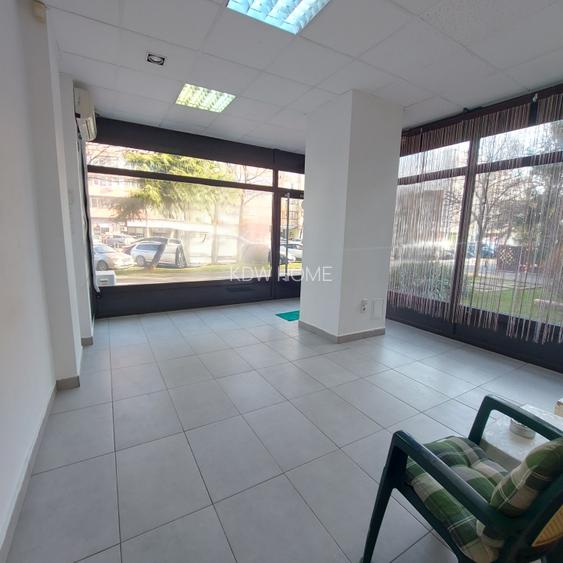 Calea Mosilor stradal, spatiu 50mp cu centrala proprie si vitrina dubla - 2