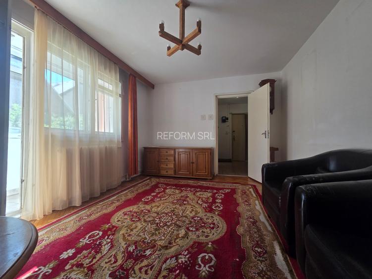 De vânzare apartament 3 camere Gheorgheni - 2