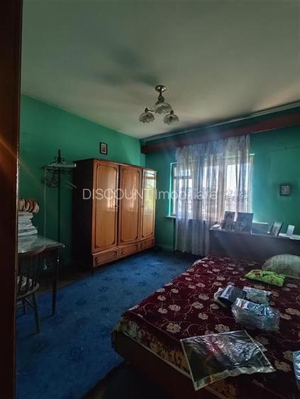Apartament cu  3 camere zona Bobalna - 4