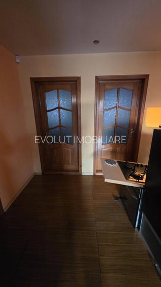 Vilă P+1, 6 camere | Ovidiu – zona centrală - 11