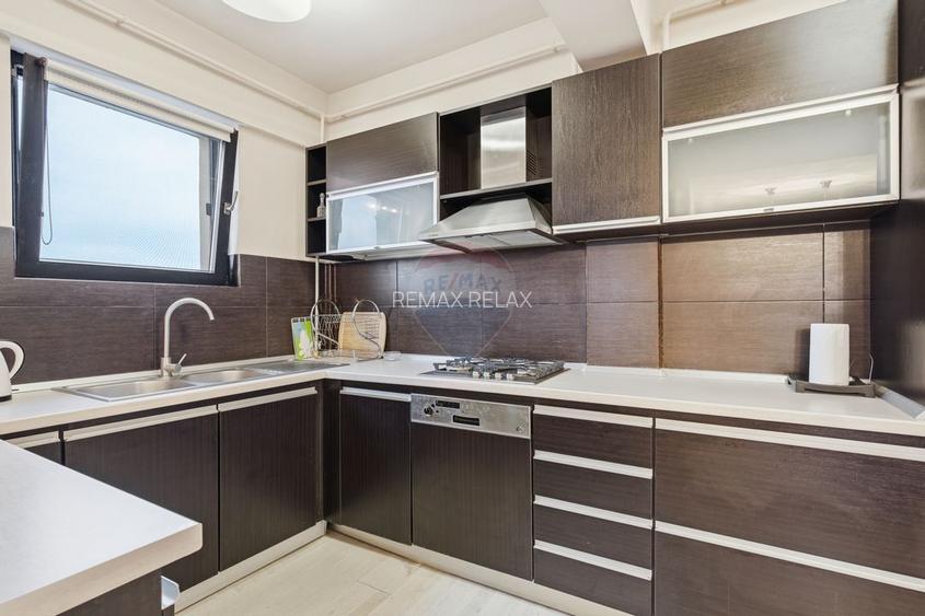 PENTHOUSE ULTRACENTRAL CU PRIVELISTE PANORAMICĂ | 3 CAMERE - 10