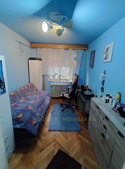 4 camere. Cetatii. Acoperis. - 5