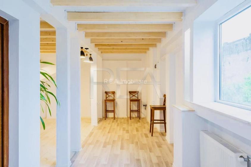 Vila sediu firma, 5 camere, 240 mp - 8