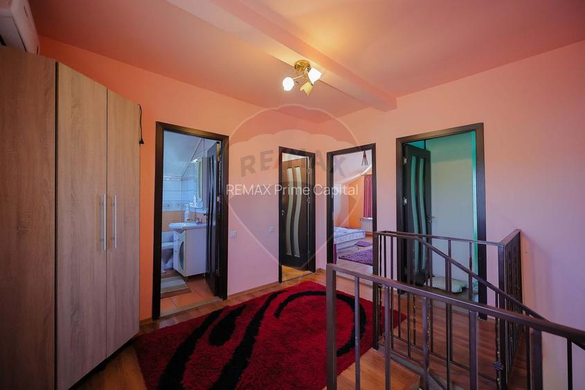 De vânzare casă cu 3 camere și teren 950 mp în Mihai Bravu - 13