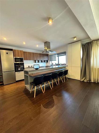 Apartament confort lux cu terasa si garaj in Europa - 3