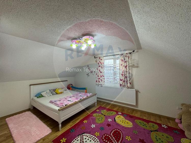 Casă / Vilă cu 4 camere de vânzare în zona Bujac-Arad - 12