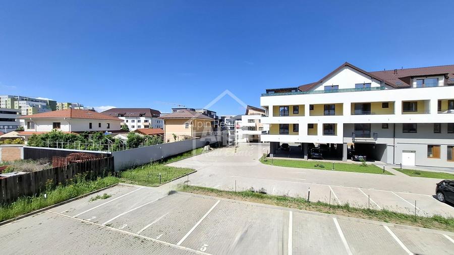 Oportunitate Investitie I Suprafata Generoasa I Tractorul - 30