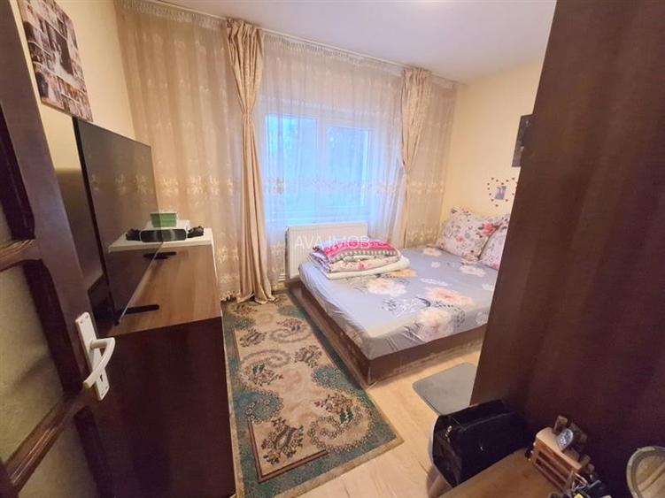 Apartament 2 camere, semimobilat, etaj 3 din 4, zona Piata Sud - 4