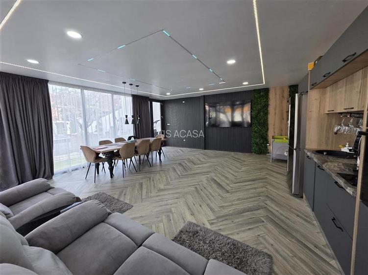 Vila spectaculoasa cu piscina, terasa incalzita si adapost ALA - 8