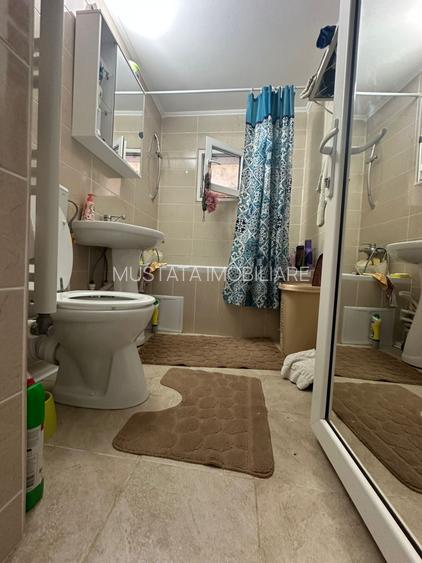 Apartament 3 camere decomandat, Calarasi 4. - 9