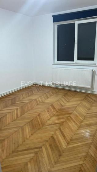 Apartament 2 camere – Zona Tomis 3 - 5