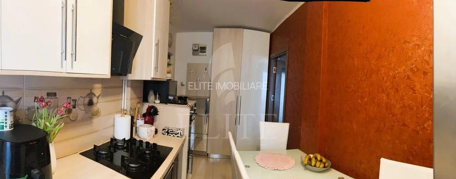 Apartament 3 camere în zona STRADA RETEZAT - 18