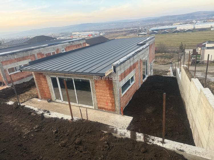 Casa de vânzare Dezmir - zona Planoarelor - 16