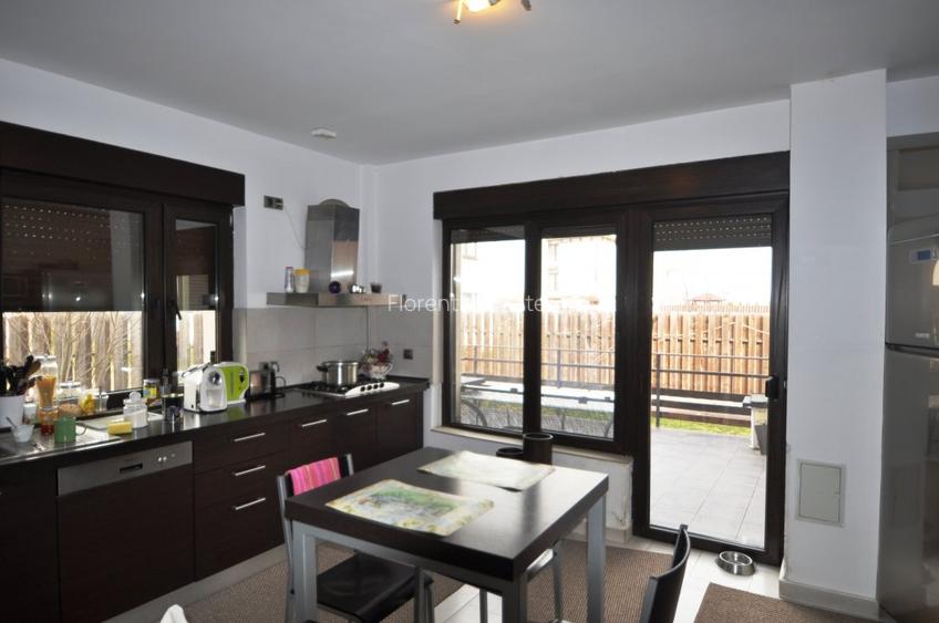 Vanzare vila situata vis a vis de Porsche Nord - 4