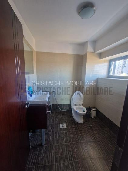 Clădire de birouri, adiacent Bd. Unirii, suprafata 120 mp./ birou - 9