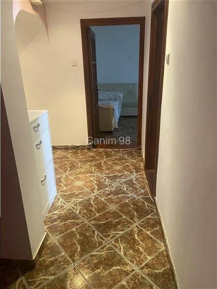 Apartament 3 camere , zona centrala -Inspectoratul Scolar ,decomandat , 68 mp ut - 10