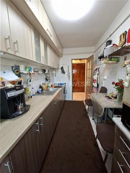 Apartament 3 camere 2 bai debara zona Semaforului - 6