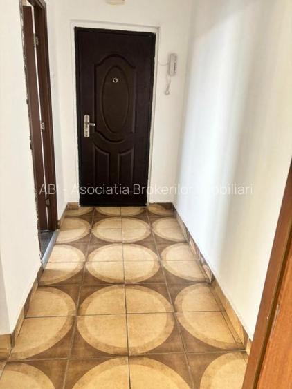 Calea Grivitei--Metrou Grivita,apartament 3 camere  nemobilat/semimob - 17