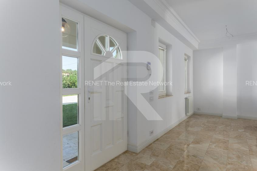 Vilă elegantă cu piscină și ieșire la Lac – Căciulați, Balotești - 40