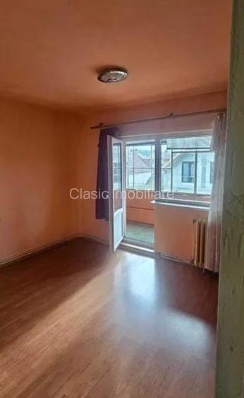 Vanzare apartament 4 camere decomandat zona Maramuresului Dambul Rotund, Cluj-Na - 2