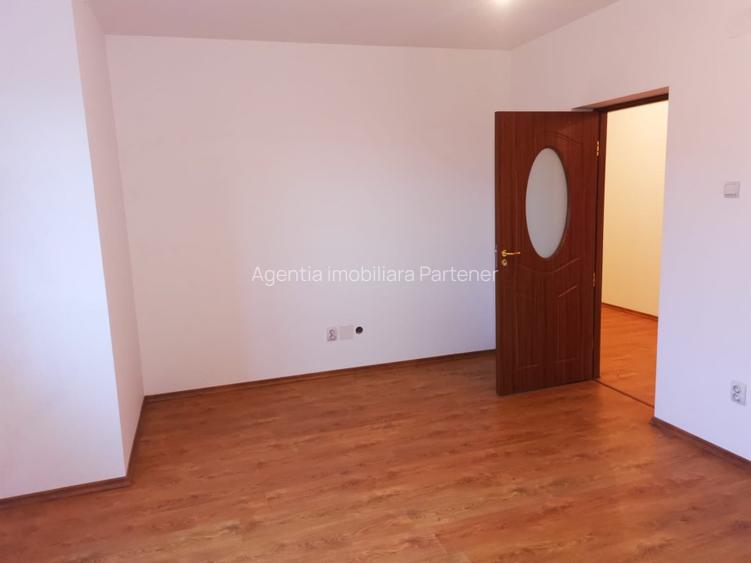 Vila P+E, Stefanesti - Cetate, teren 543 mp - 29