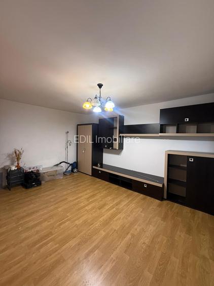 Apartament de vânzare, 3 camere, 74 mp, Plopilor zona bloc Semilună - 2