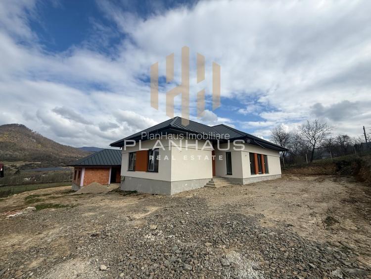 Casa individuala Tautii de Sus,zona rezidentiala,600 mp teren - 2