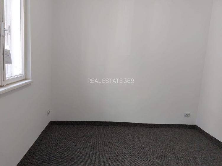 URGENT!, parter vila,INTRARE SEPARATA, CURTE, PARCARE, BIROU/COMERCIAL - 2