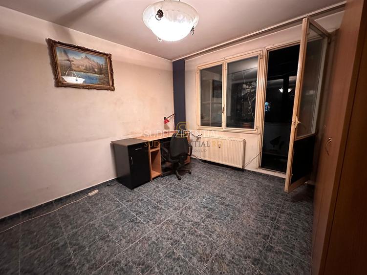 Apartament 3 camere etaj 3 din 4 Comision 0% - 5