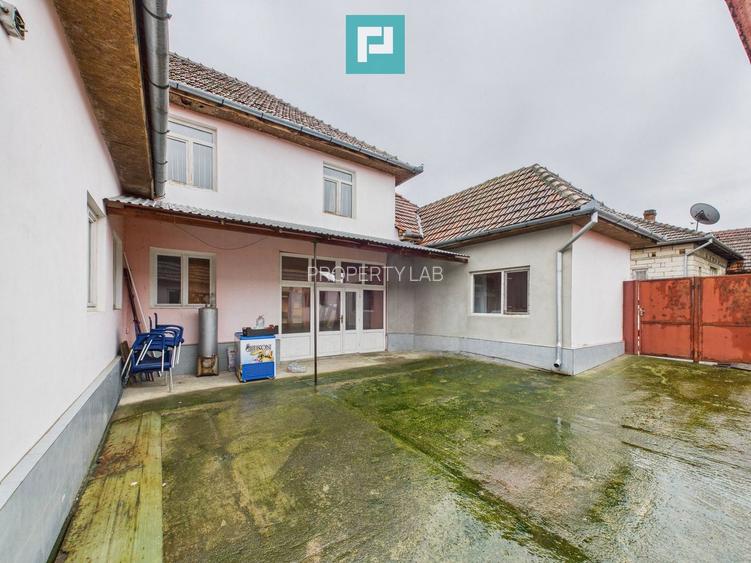 Casă modernă P+1, cu magazin, lângă orașul Sebiș - 17