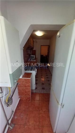De inchiriat: Aparatament cu 3 camere in zona Micro 15 - 24
