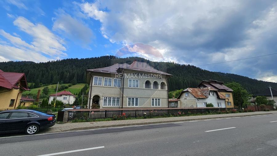 Casa 225 mp, teren intravilan 4822 mp C. Moldovenesc, Suceava - 2