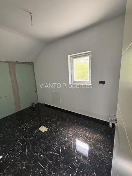 Casa/Vila 4 camere - 4